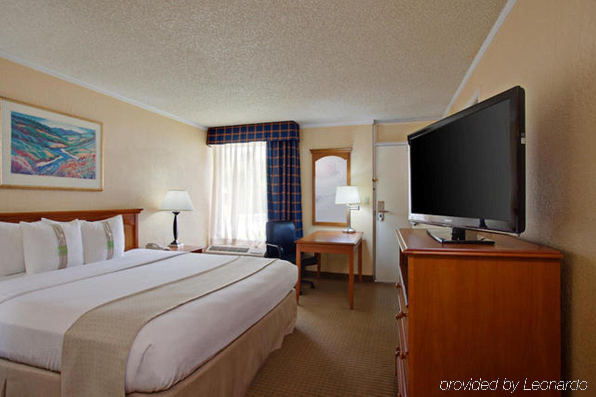 Holiday Inn Long Beach - Airport By Ihg Экстерьер фото